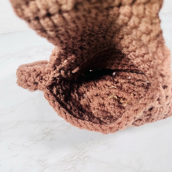 Brown Crochet Wristlet - Picture 10 of 11
